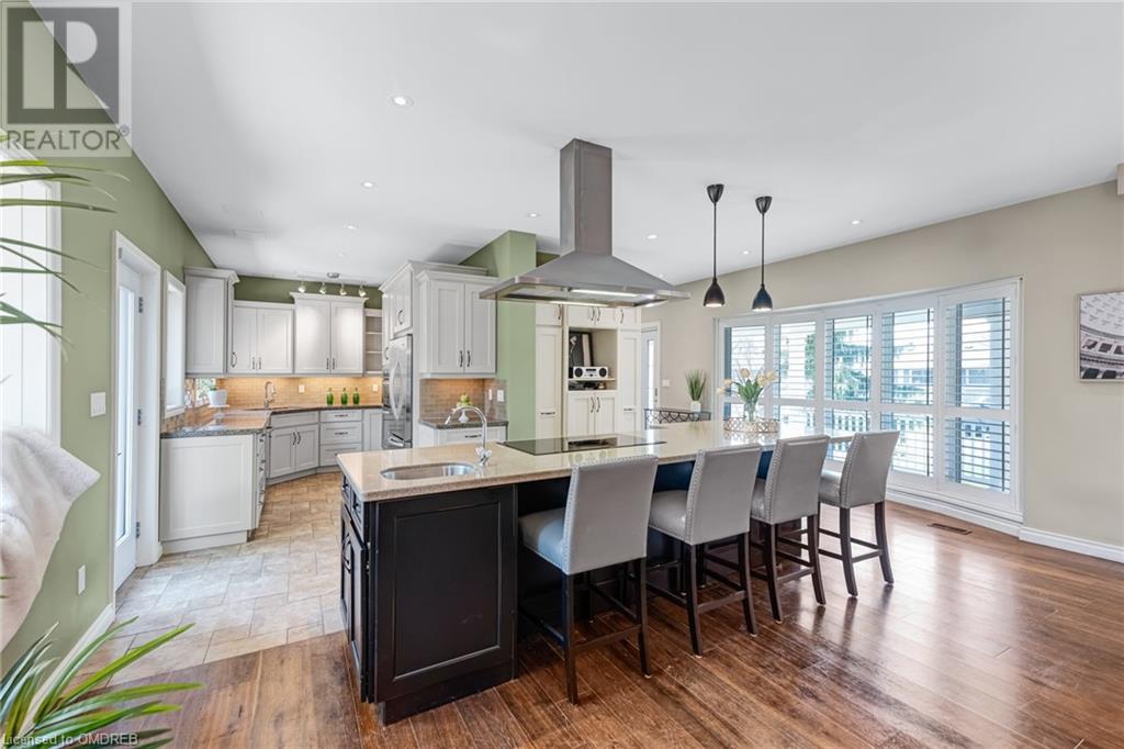 11 Rayne Avenue, Oakville, Ontario  L6H 1C1 - Photo 4 - 40555228