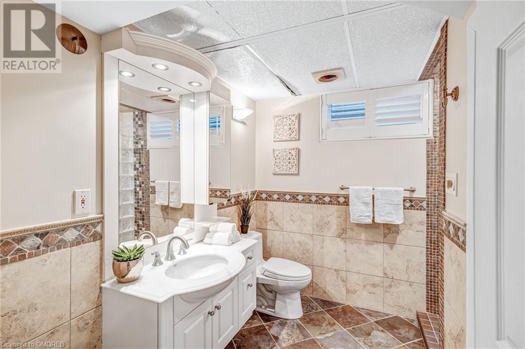 11 Rayne Avenue, Oakville, Ontario  L6H 1C1 - Photo 42 - 40555228