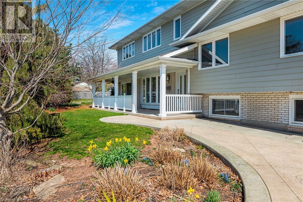 11 Rayne Avenue, Oakville, Ontario  L6H 1C1 - Photo 47 - 40555228