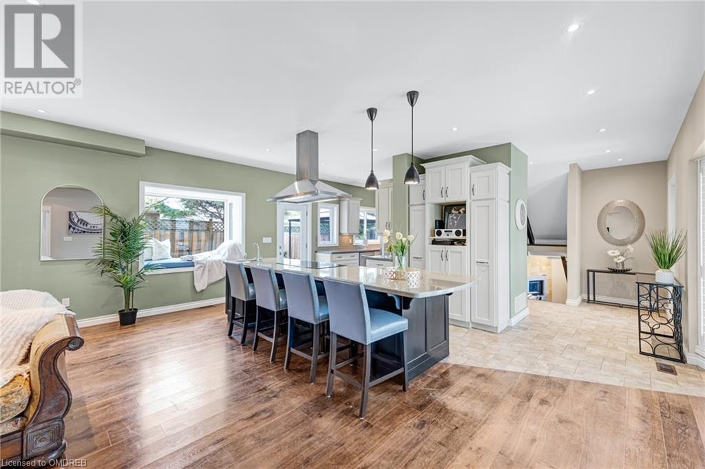 11 Rayne Avenue, Oakville, Ontario  L6H 1C1 - Photo 6 - 40555228