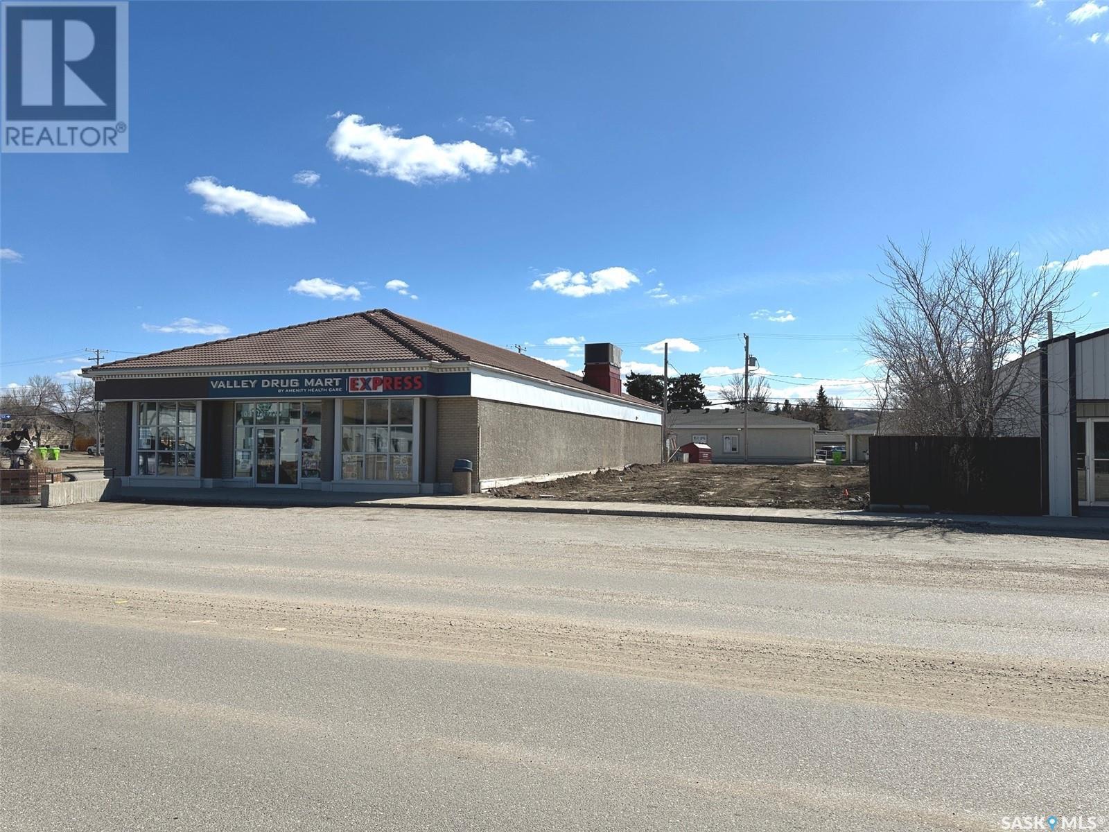 121 Broadway Street W, Fort Qu'appelle, Saskatchewan  S0G 1S0 - Photo 2 - SK965005