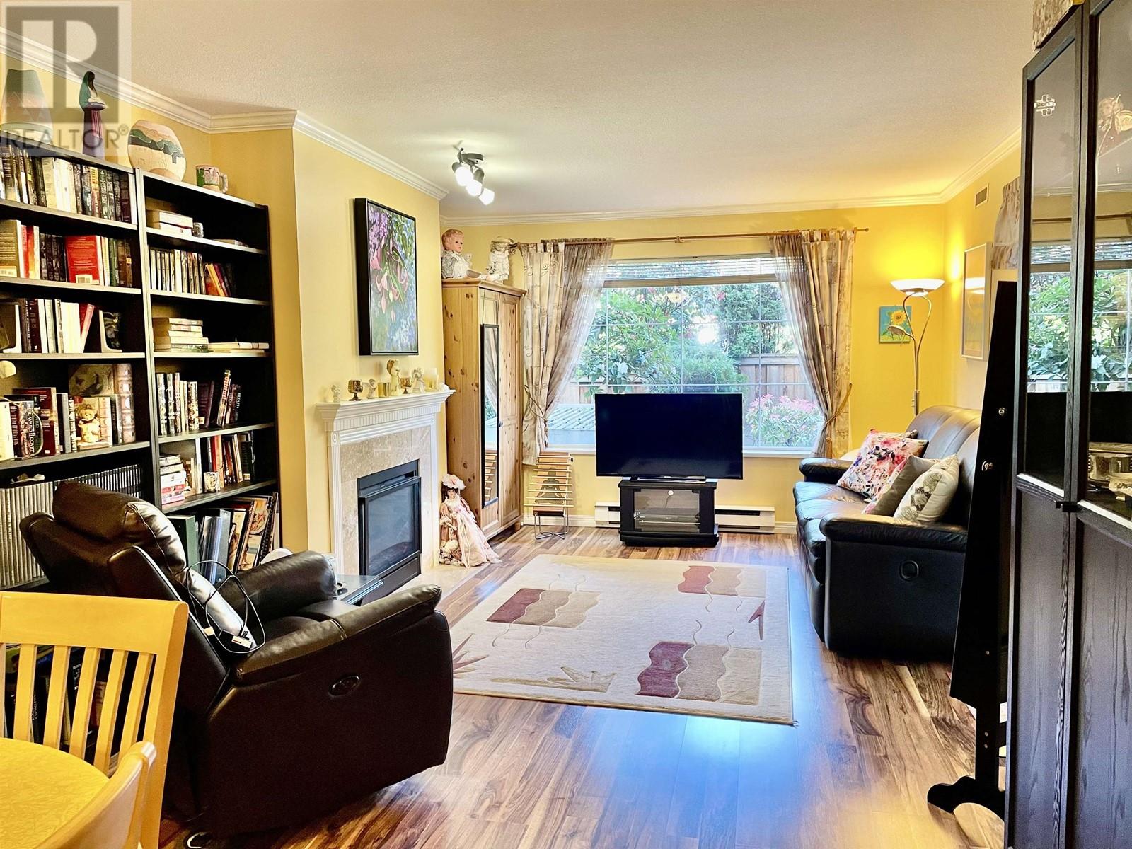 206 6820 Rumble Street, Burnaby, British Columbia  V5E 4H9 - Photo 2 - R2868983