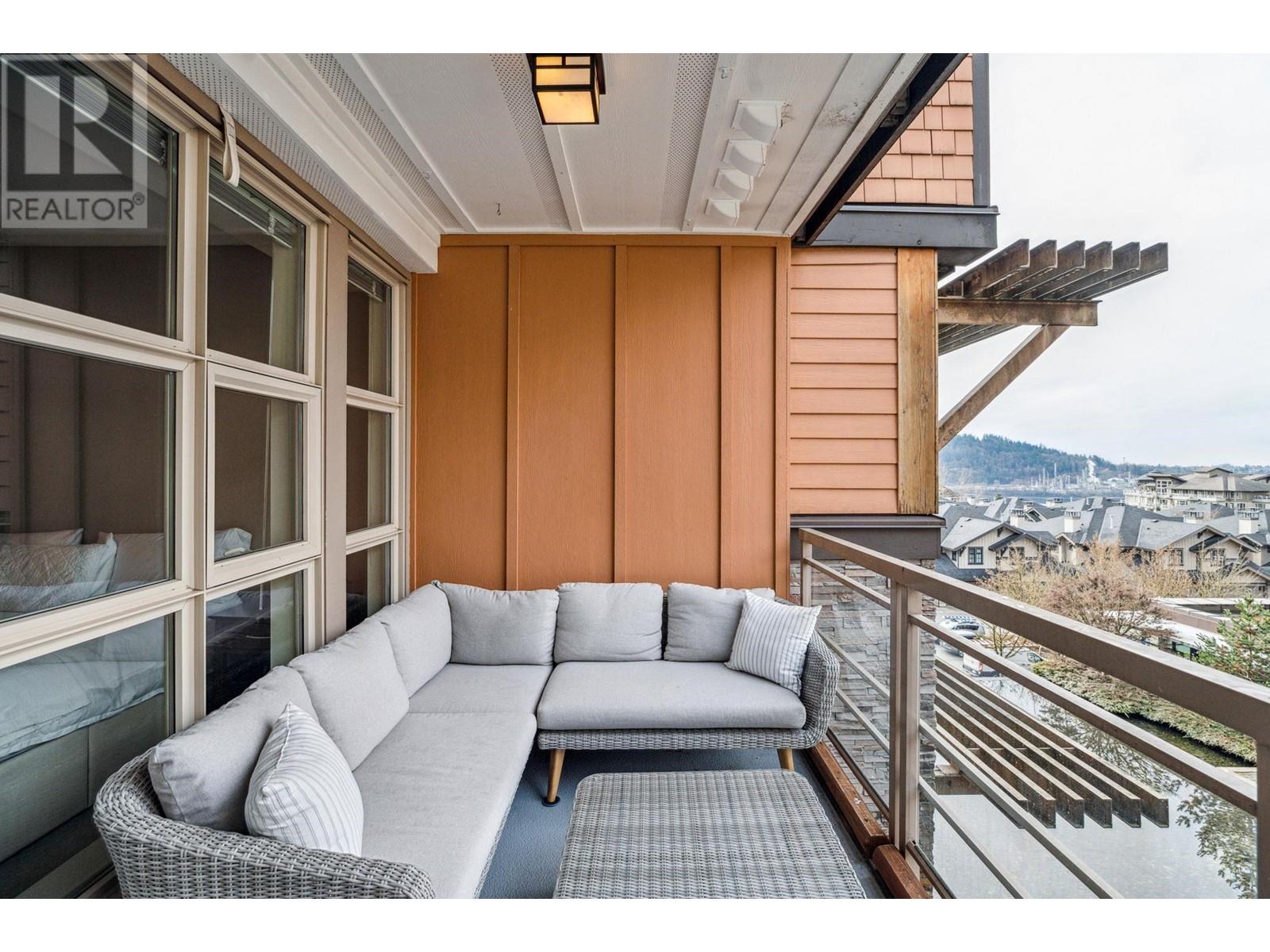 413 3606 Aldercrest Drive, Vancouver, British Columbia  V7G 0A3 - Photo 2 - R2868989
