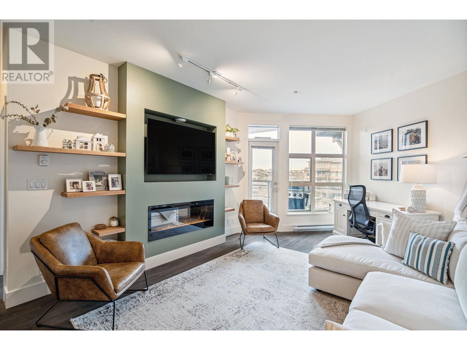 413 3606 Aldercrest Drive, Vancouver, British Columbia  V7G 0A3 - Photo 8 - R2868989