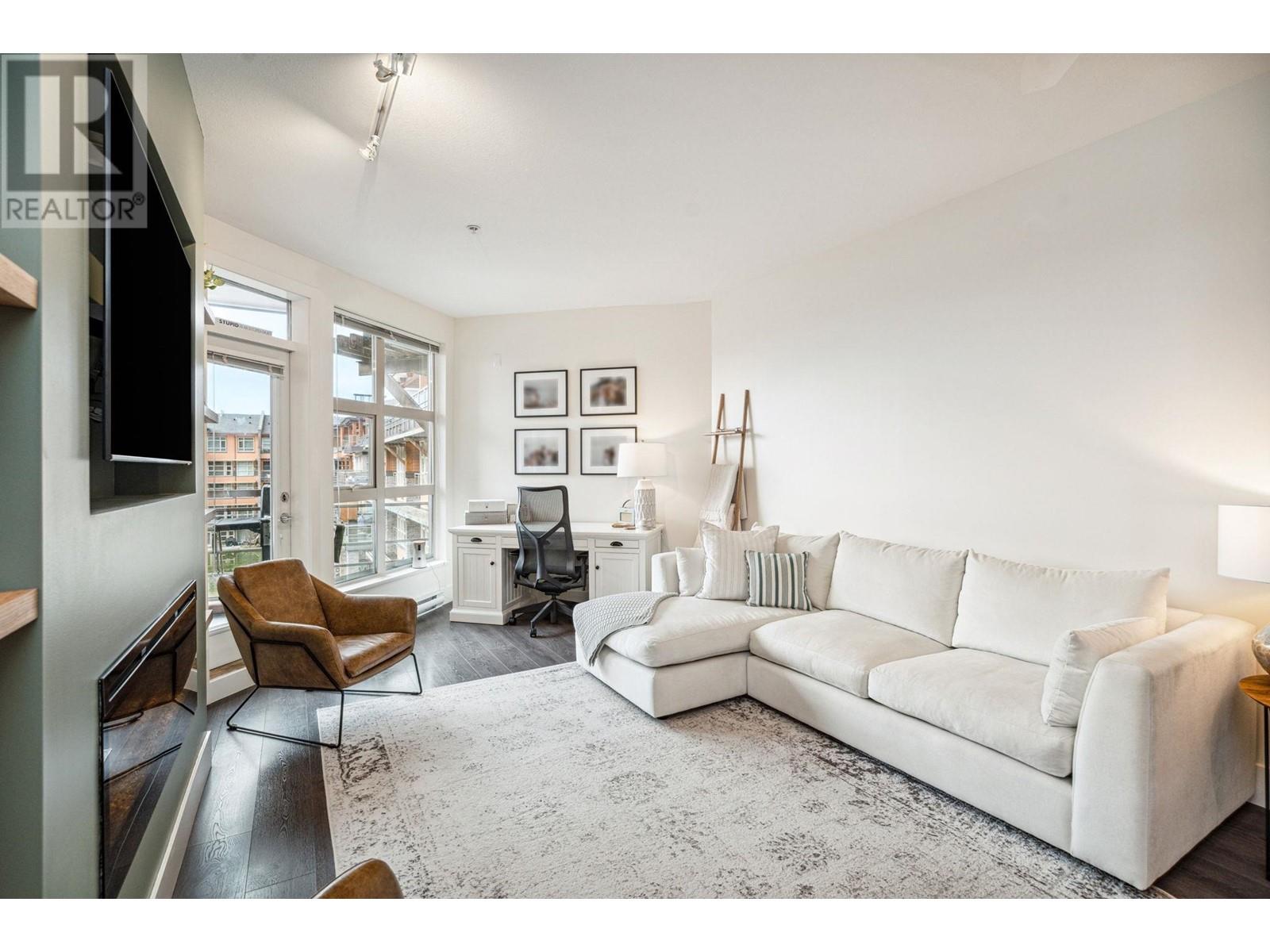 413 3606 Aldercrest Drive, Vancouver, British Columbia  V7G 0A3 - Photo 9 - R2868989