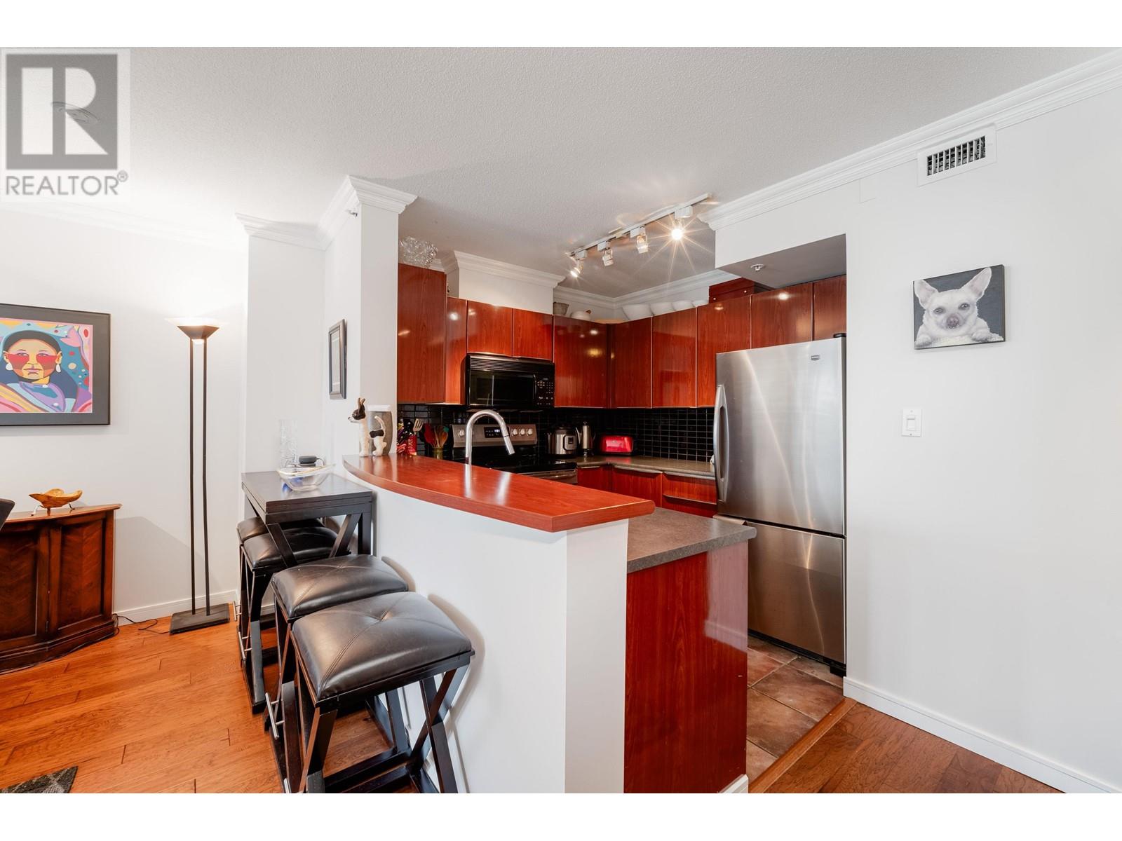 303 1003 Pacific Street, Vancouver, British Columbia  V6E 4P2 - Photo 5 - R2868995