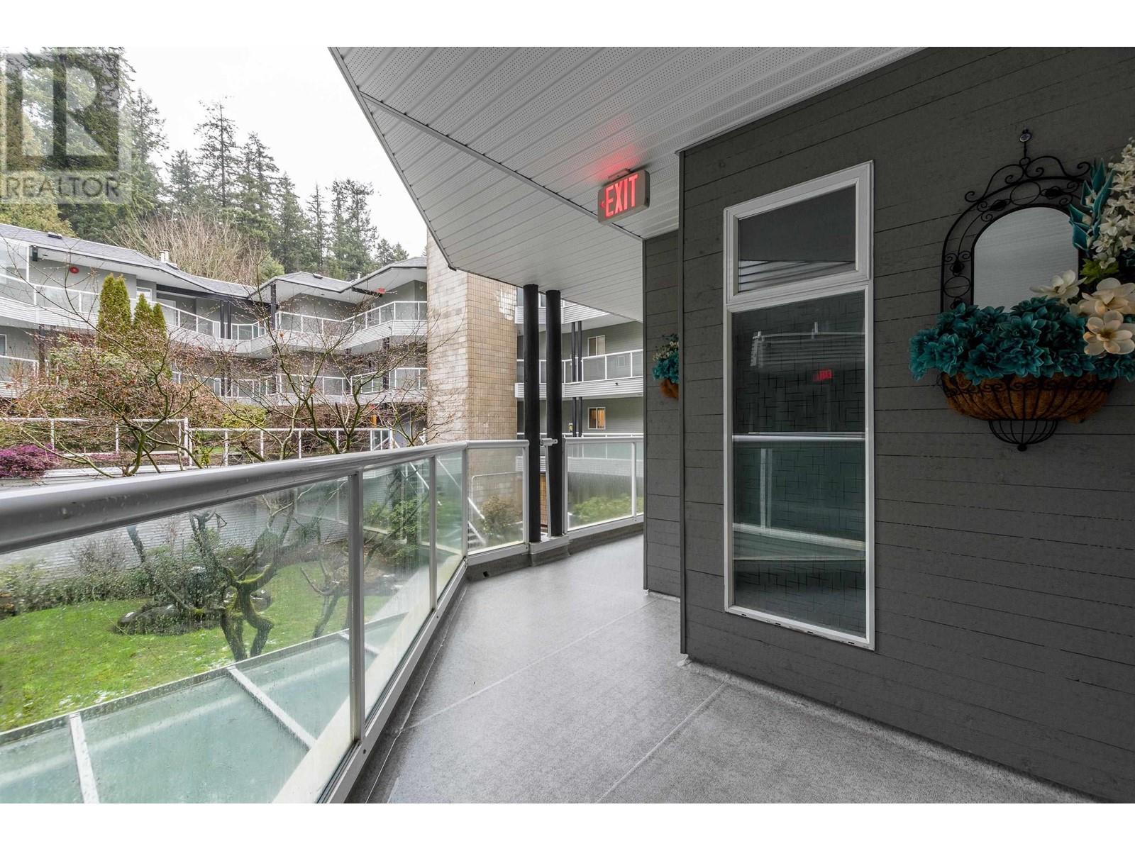 202 2733 Atlin Place, Coquitlam, British Columbia  V3C 5B1 - Photo 3 - R2869009