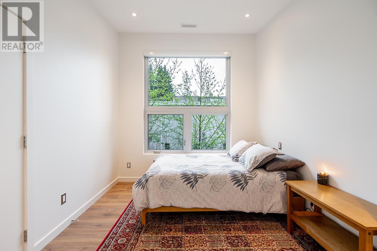 148 E Kings Road, North Vancouver, British Columbia  V7N 1H5 - Photo 16 - R2868976