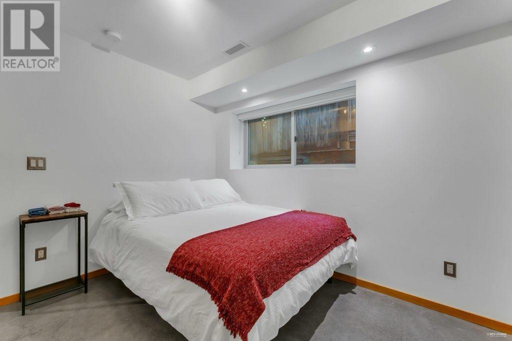 148 E Kings Road, North Vancouver, British Columbia  V7N 1H5 - Photo 28 - R2868976