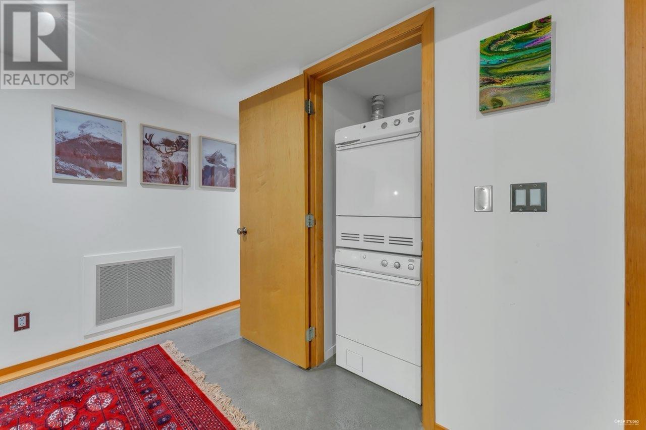 148 E Kings Road, North Vancouver, British Columbia  V7N 1H5 - Photo 30 - R2868976