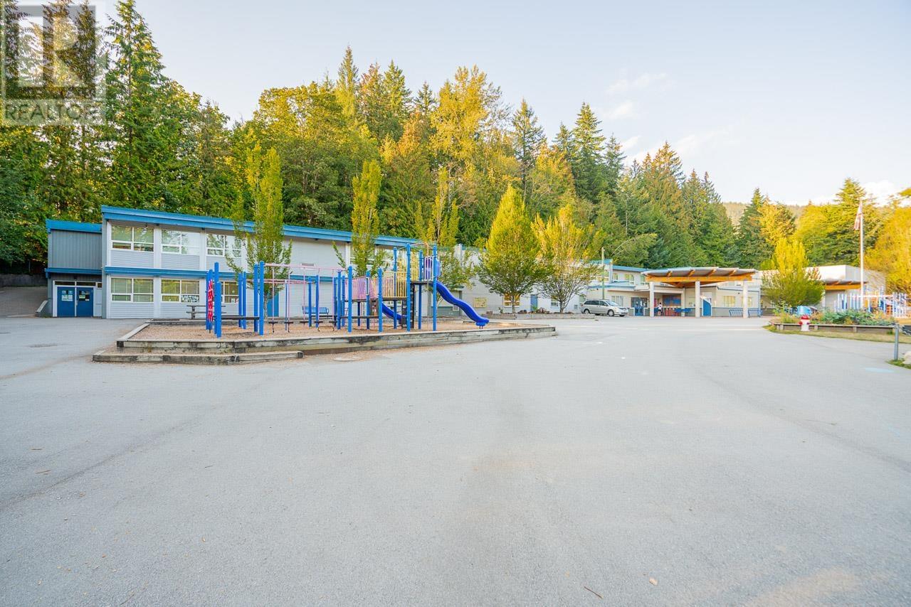 148 E Kings Road, North Vancouver, British Columbia  V7N 1H5 - Photo 32 - R2868976