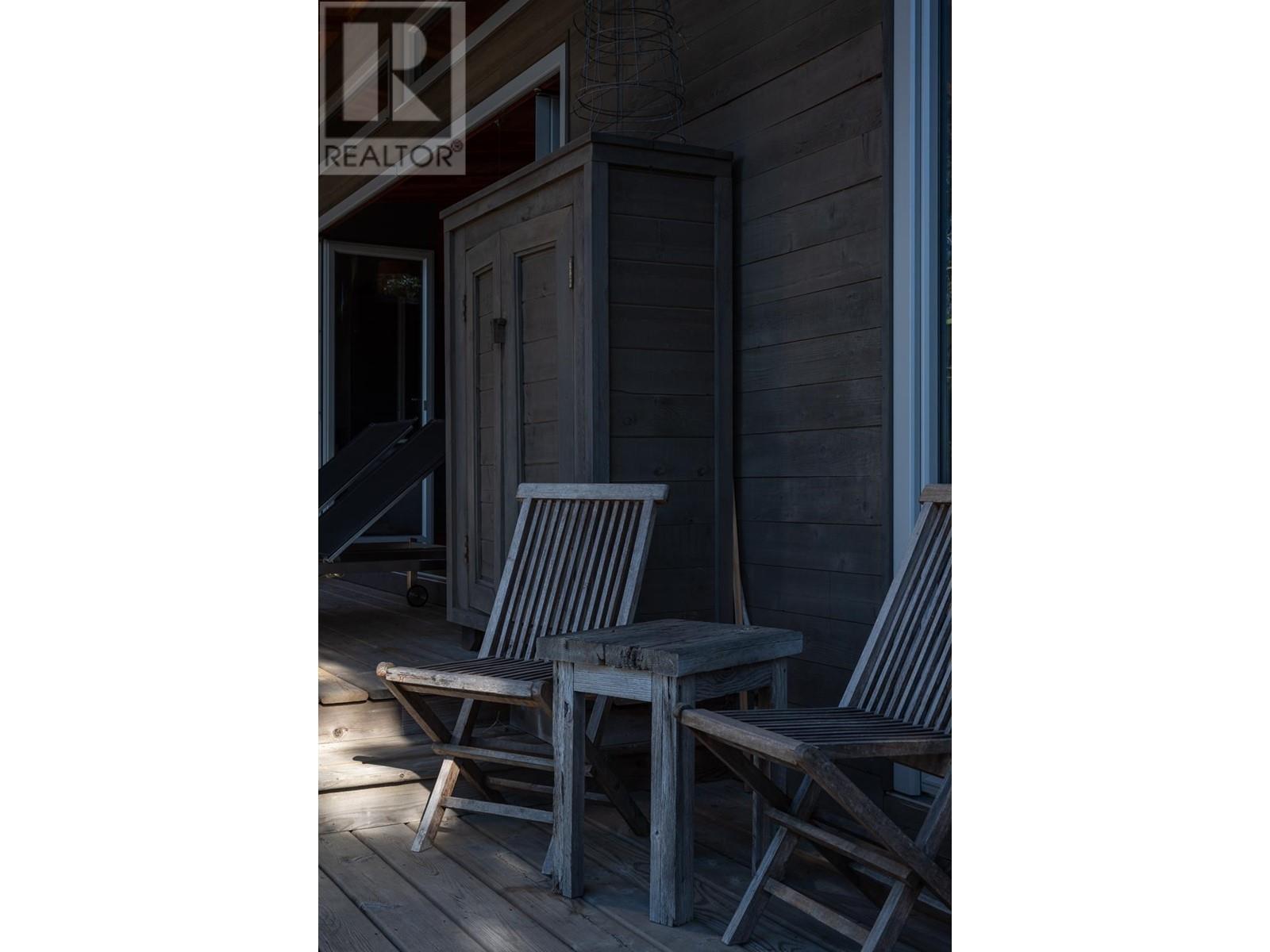 1628 Vancouver Boulevard, Other Islands, British Columbia  V0N 2G0 - Photo 19 - R2869030