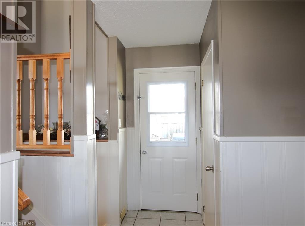179 Jarvis Street S, Seaforth, Ontario  N0K 1W0 - Photo 5 - 40568108