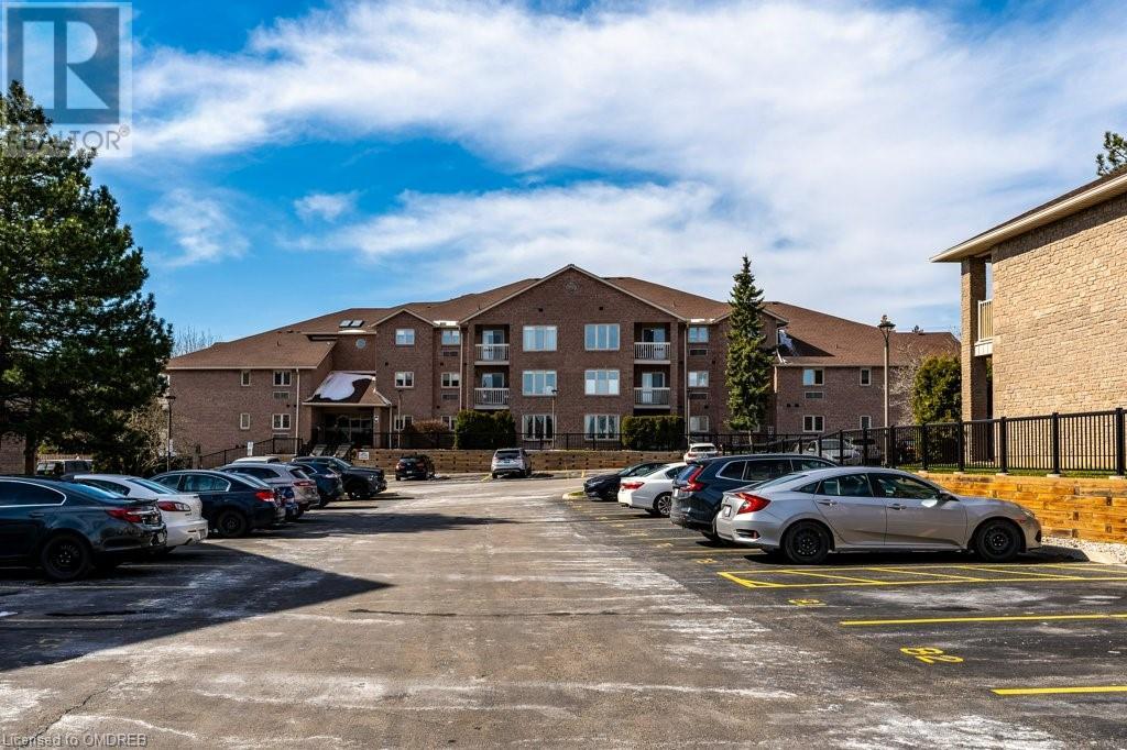 3050 Pinemeadow Drive Unit# 50, Burlington, Ontario  L7M 3X5 - Photo 4 - 40569349