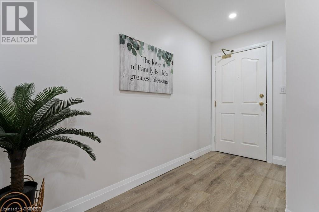 3050 Pinemeadow Drive Unit# 50, Burlington, Ontario  L7M 3X5 - Photo 9 - 40569349