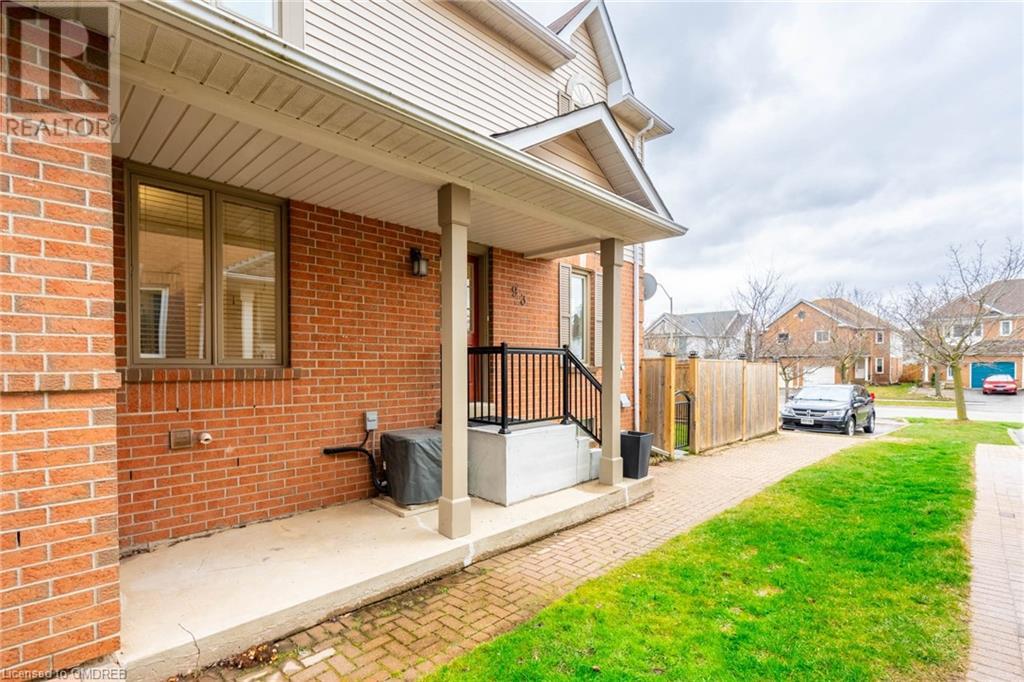 93 Thornlodge Drive, Waterdown, Ontario  L8B 0L9 - Photo 6 - 40554608