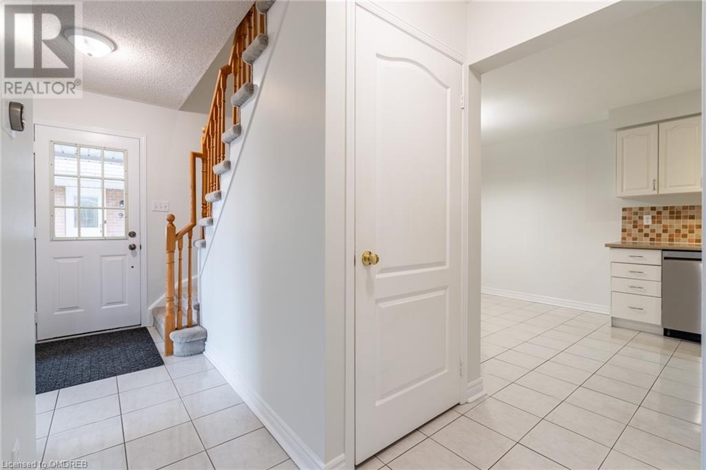 93 Thornlodge Drive, Waterdown, Ontario  L8B 0L9 - Photo 37 - 40554608