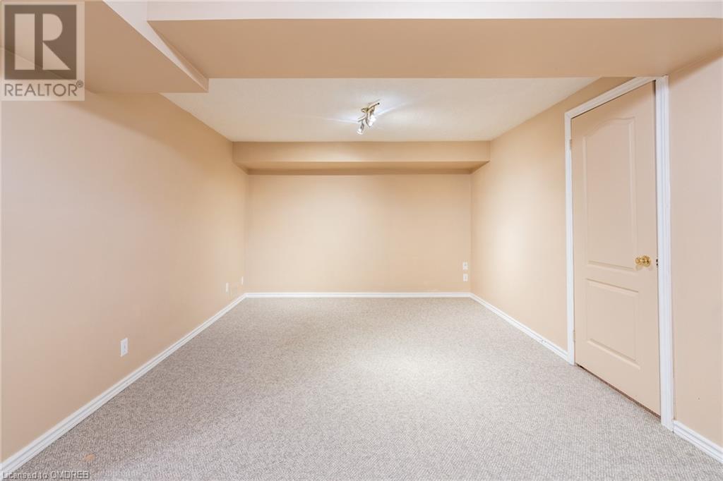 93 Thornlodge Drive, Waterdown, Ontario  L8B 0L9 - Photo 39 - 40554608