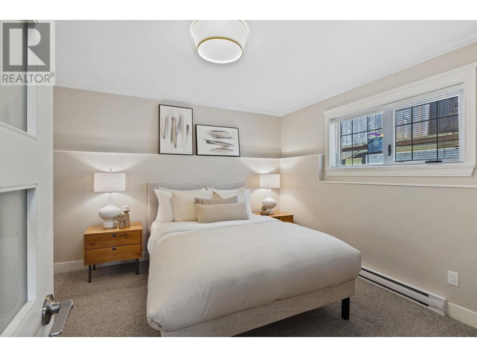 264 W 6th Street, North Vancouver, British Columbia  V7M 1K6 - Photo 18 - R2869102