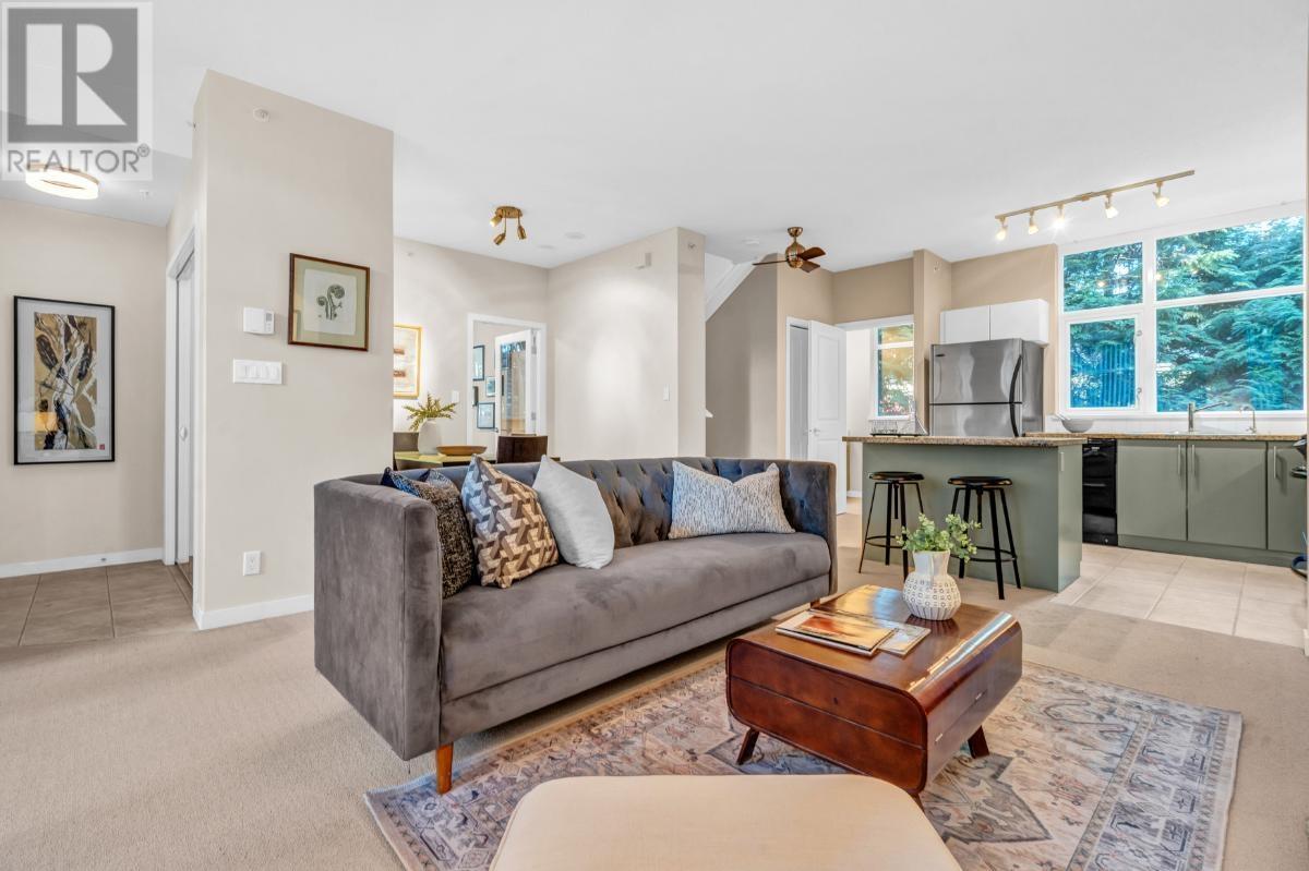 Th1 2088 Madison Avenue, Burnaby, British Columbia  V5C 6T5 - Photo 4 - R2869164