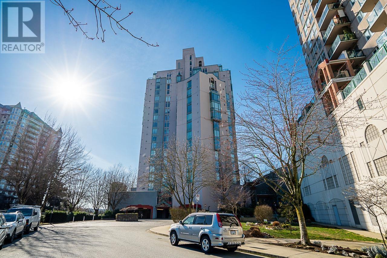 2003 8 Laguna Court, New Westminster, British Columbia  V3M 6M6 - Photo 32 - R2869170