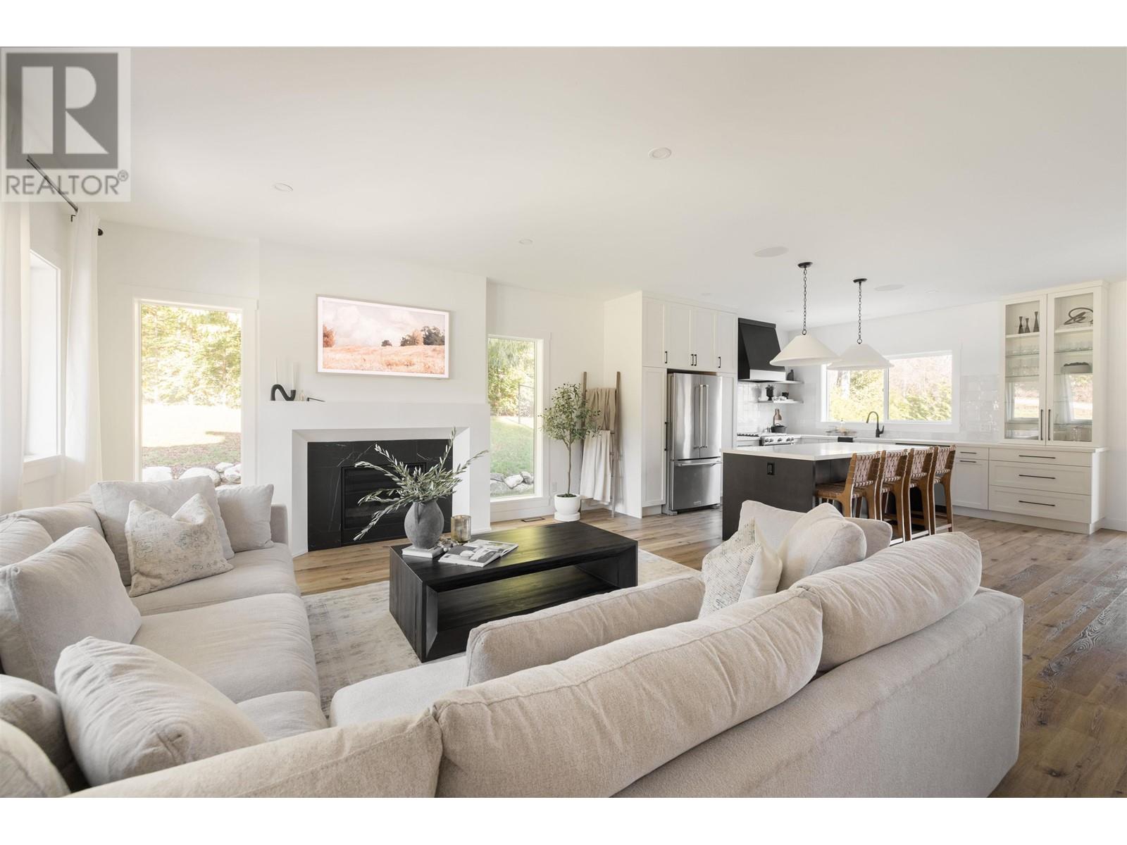 714 Ocean View Drive, Gibsons, British Columbia  V0N 1V2 - Photo 12 - R2869177