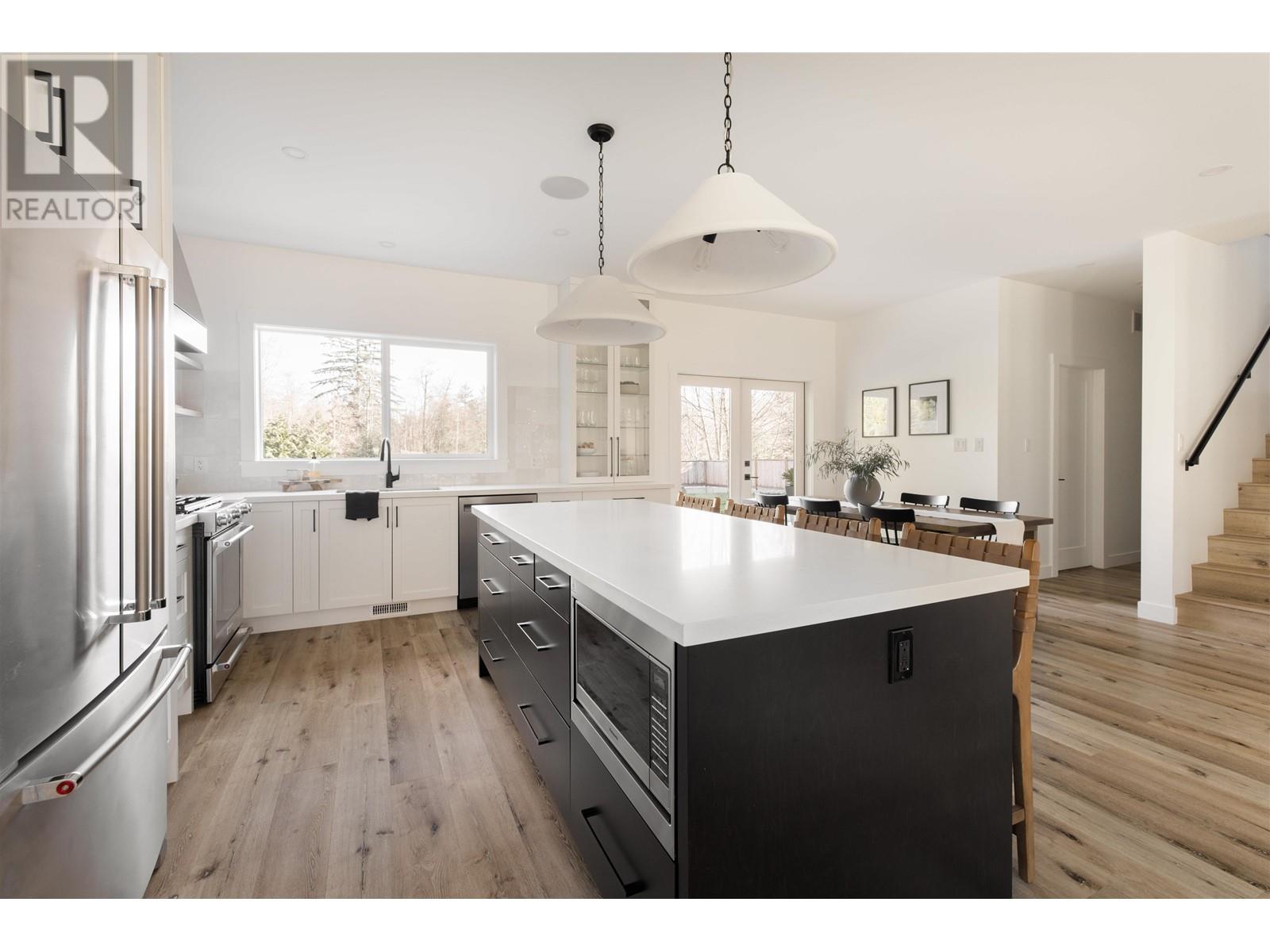 714 Ocean View Drive, Gibsons, British Columbia  V0N 1V2 - Photo 7 - R2869177