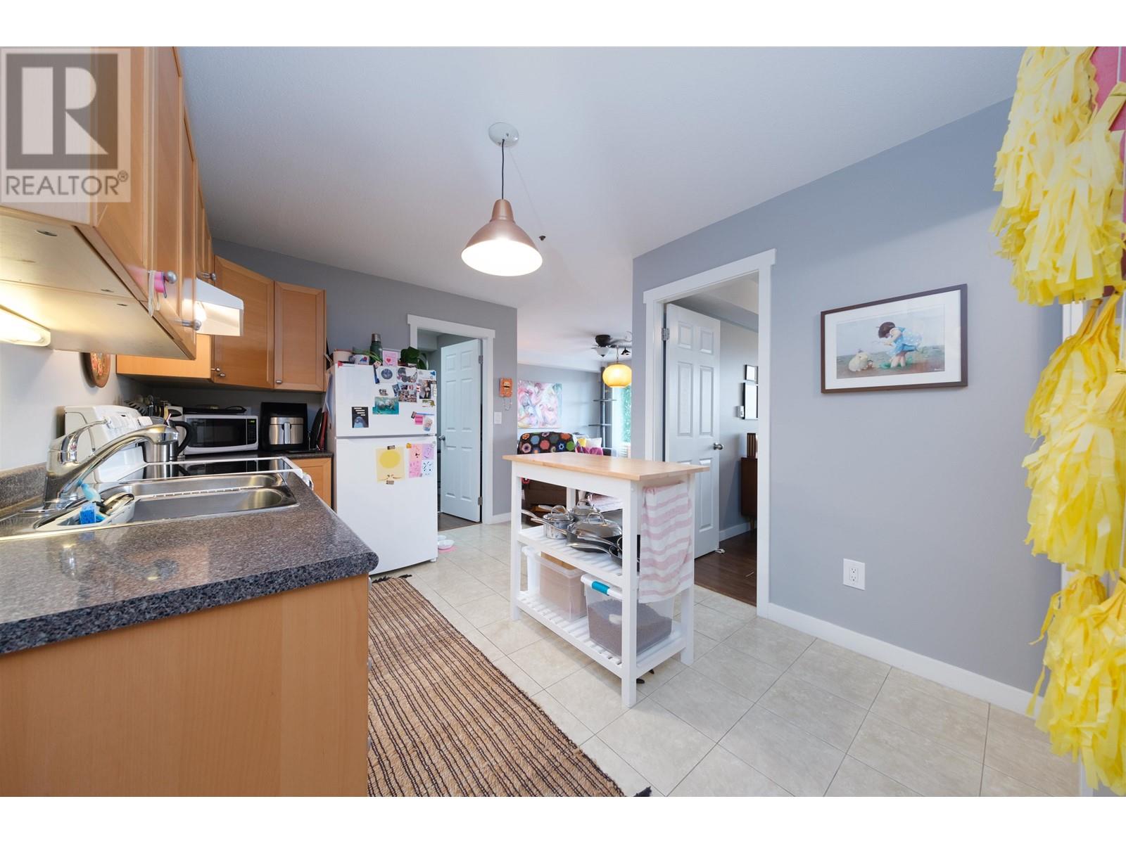4169-4175 Fraser Street, Vancouver, British Columbia  V5V 4E9 - Photo 10 - C8059091