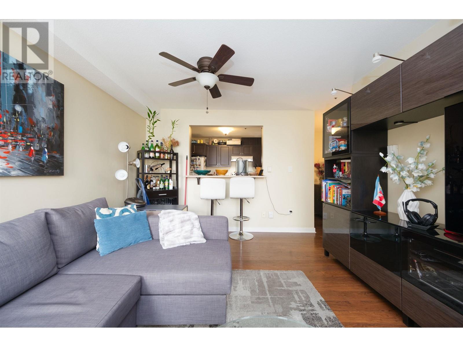 4169-4175 Fraser Street, Vancouver, British Columbia  V5V 4E9 - Photo 3 - C8059091