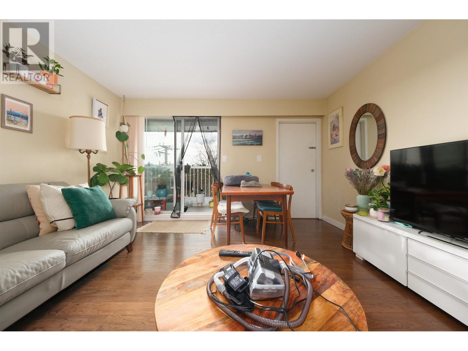 4169-4175 Fraser Street, Vancouver, British Columbia  V5V 4E9 - Photo 6 - C8059091