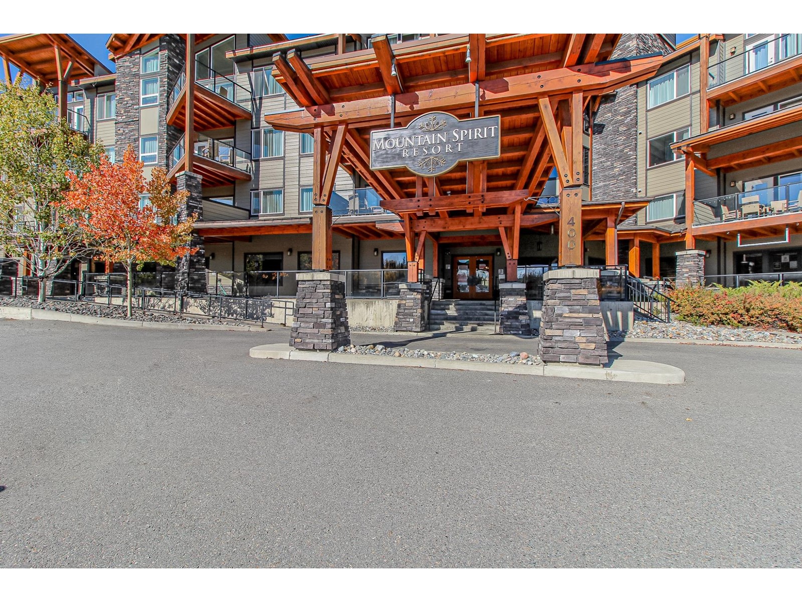 400 Stemwinder  Drive Unit# 315, Kimberley, British Columbia  V1A 2Y9 - Photo 2 - 2474934