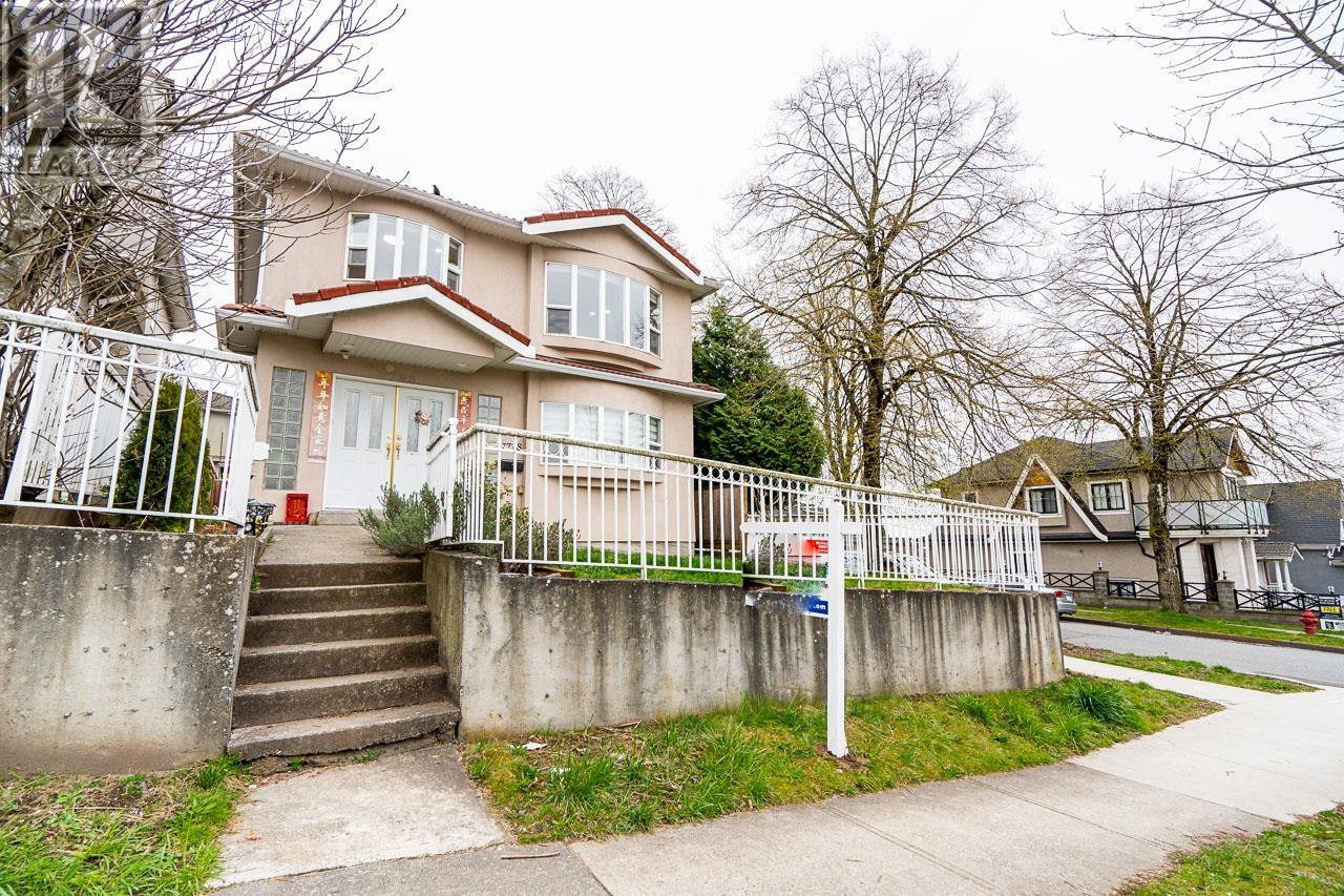 7798 Prince Albert Street, Vancouver, British Columbia  V5X 3Z6 - Photo 1 - R2869166