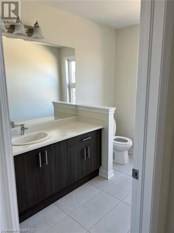 26 Molnar Crescent Unit# Main, Brantford, Ontario  N3T 0X5 - Photo 3 - 40569734
