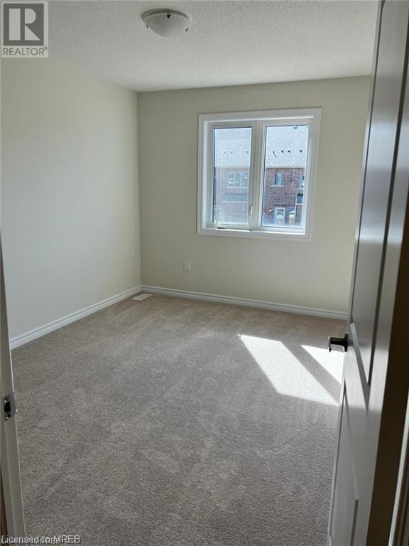 26 Molnar Crescent Unit# Main, Brantford, Ontario  N3T 0X5 - Photo 9 - 40569734