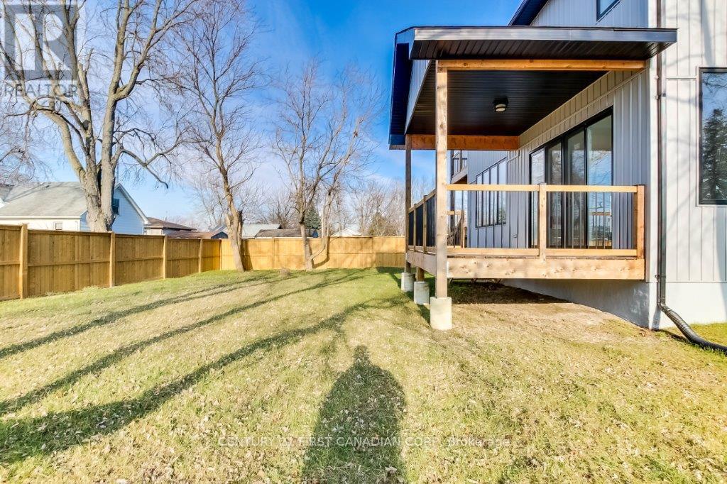 121 William St, West Elgin, Ontario  N0L 2P0 - Photo 5 - X8221852