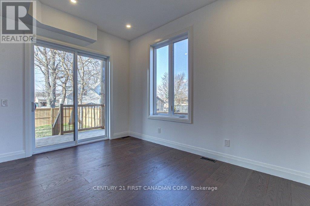 121 William St, West Elgin, Ontario  N0L 2P0 - Photo 8 - X8221852