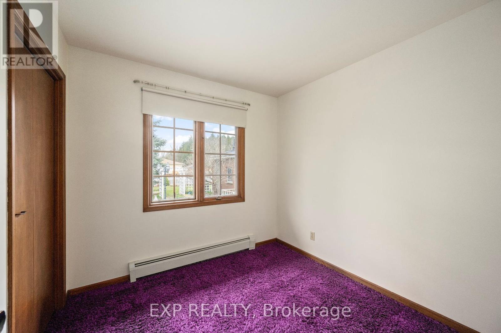 296 Hastings St, North Middlesex, Ontario  N0M 2K0 - Photo 11 - X8221900