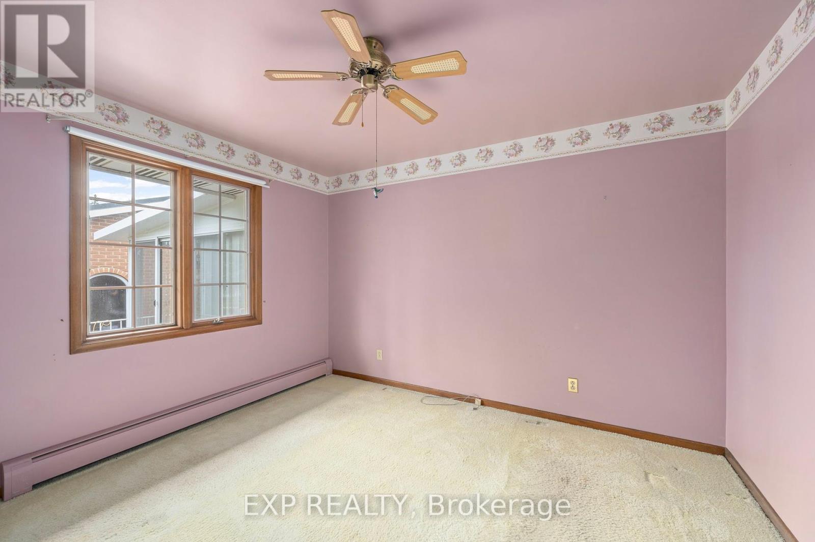 296 Hastings St, North Middlesex, Ontario  N0M 2K0 - Photo 9 - X8221900