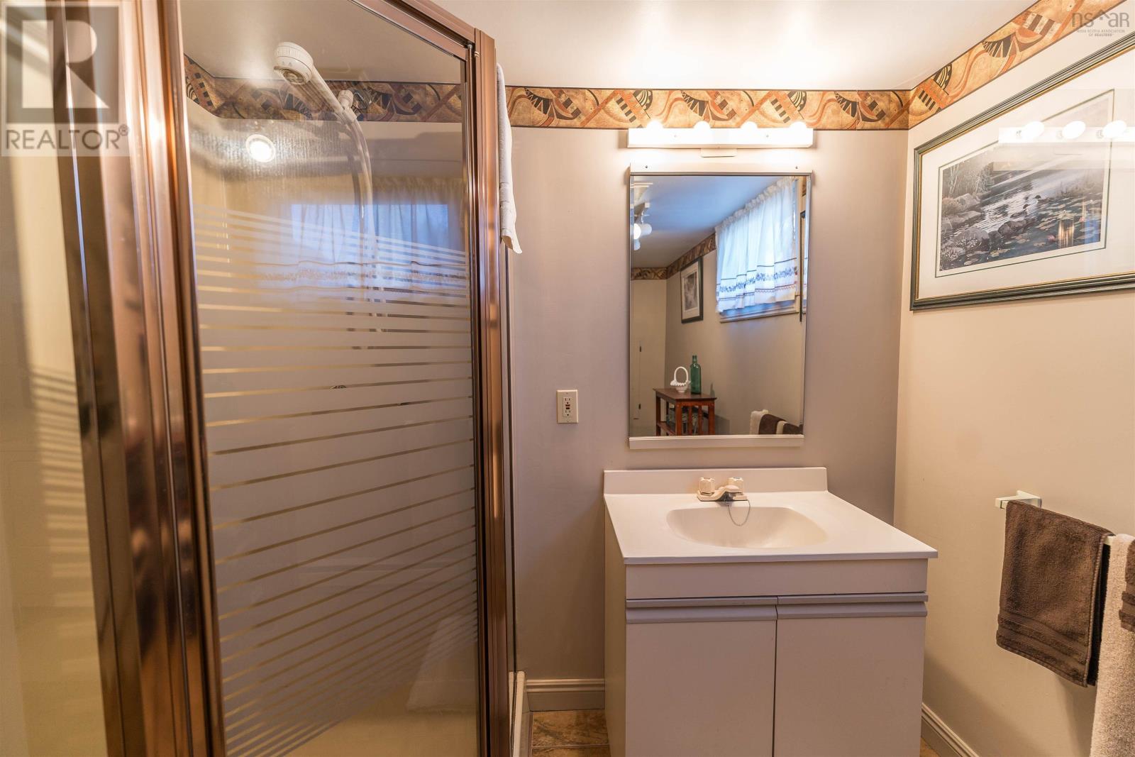 8 Desbrisay Drive, Bridgewater, Nova Scotia  B4V 3H7 - Photo 32 - 202406739
