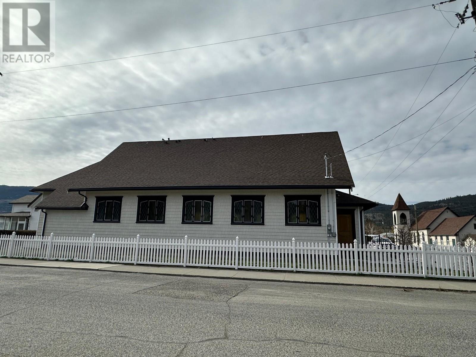 1998 Chapman Street, Merritt, British Columbia   - Photo 30 - 177715