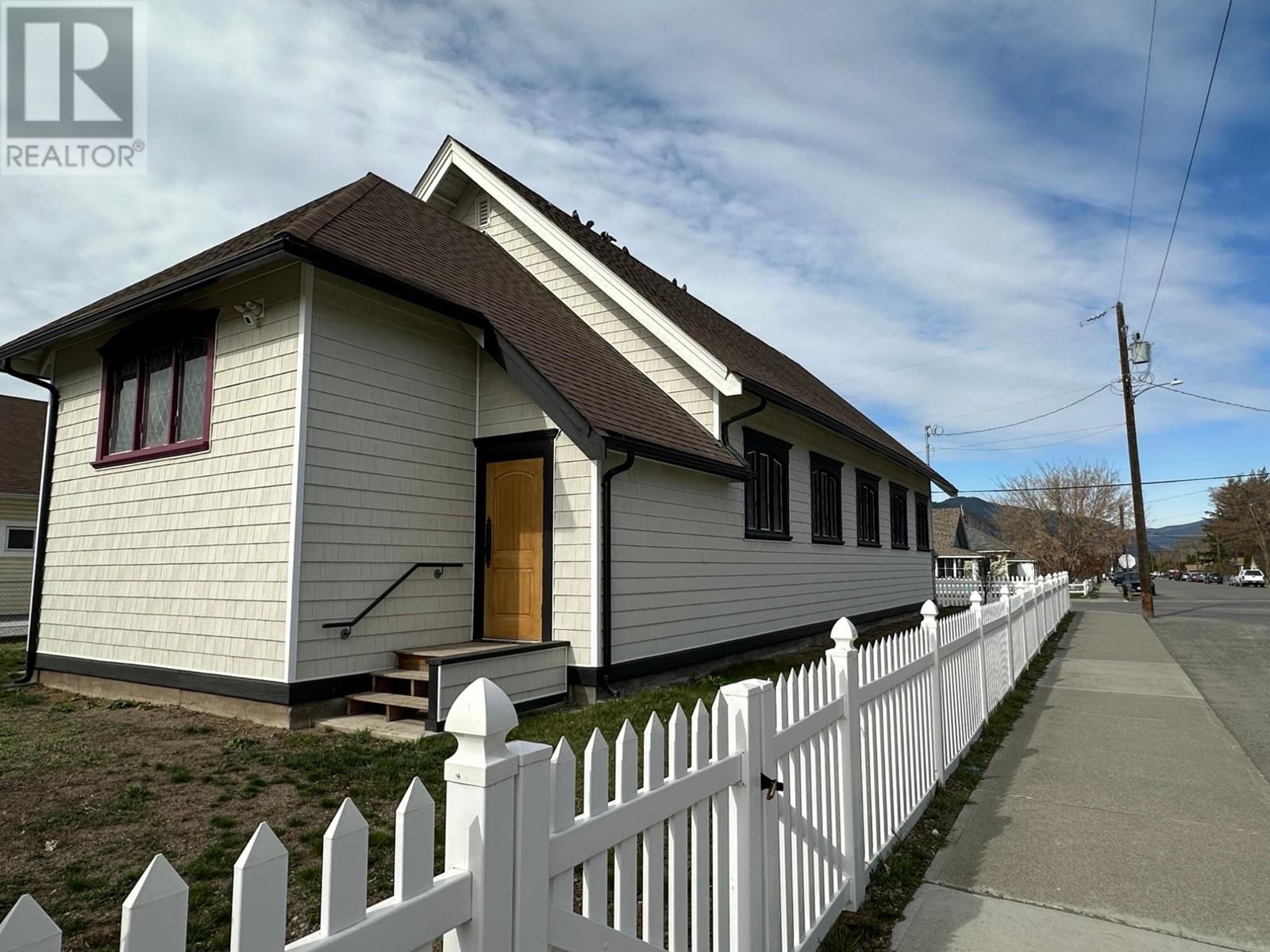 1998 Chapman Street, Merritt, British Columbia   - Photo 29 - 177715