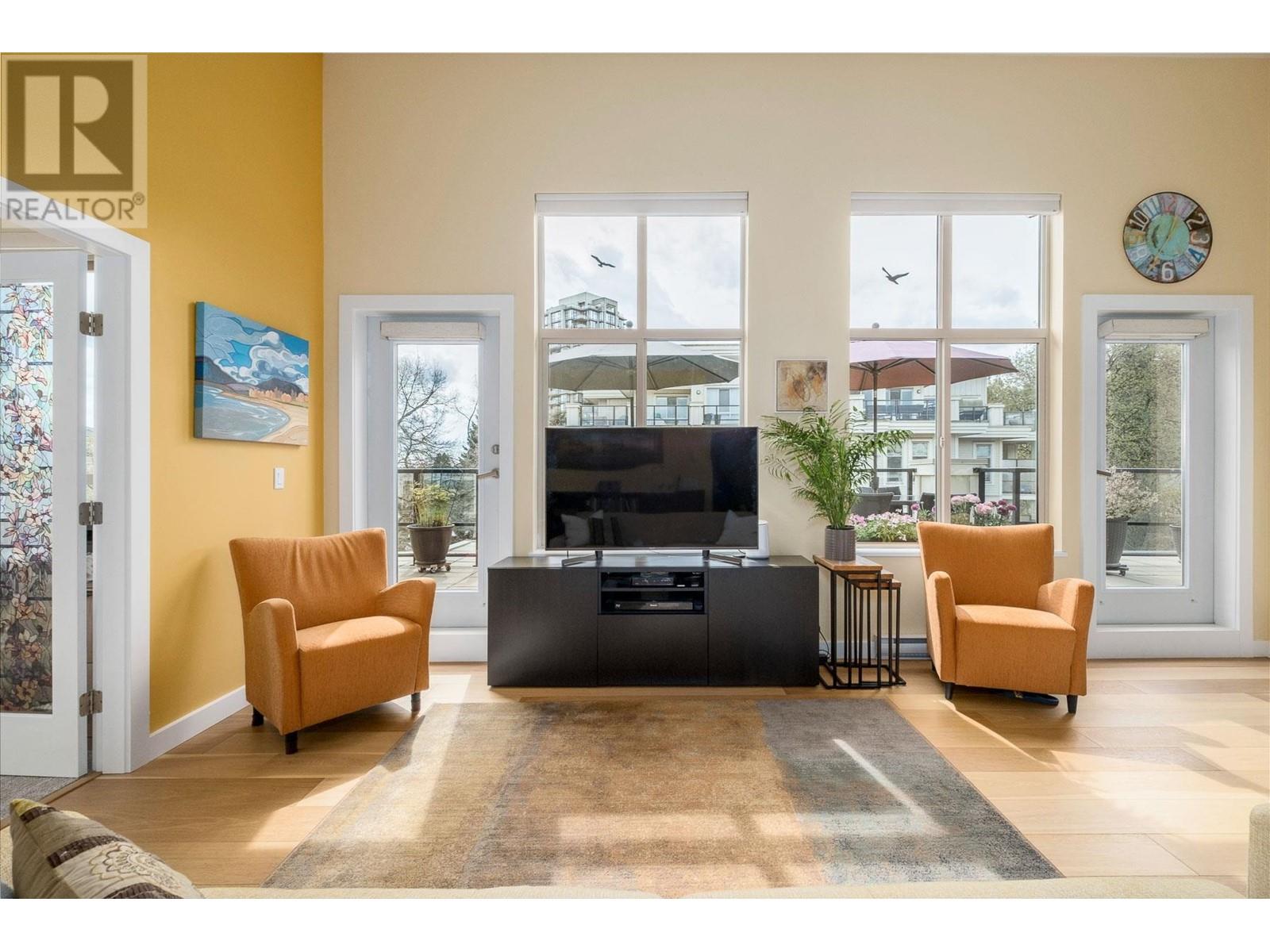 403 250 Francis Way, New Westminster, British Columbia  V3L 0E6 - Photo 3 - R2869207