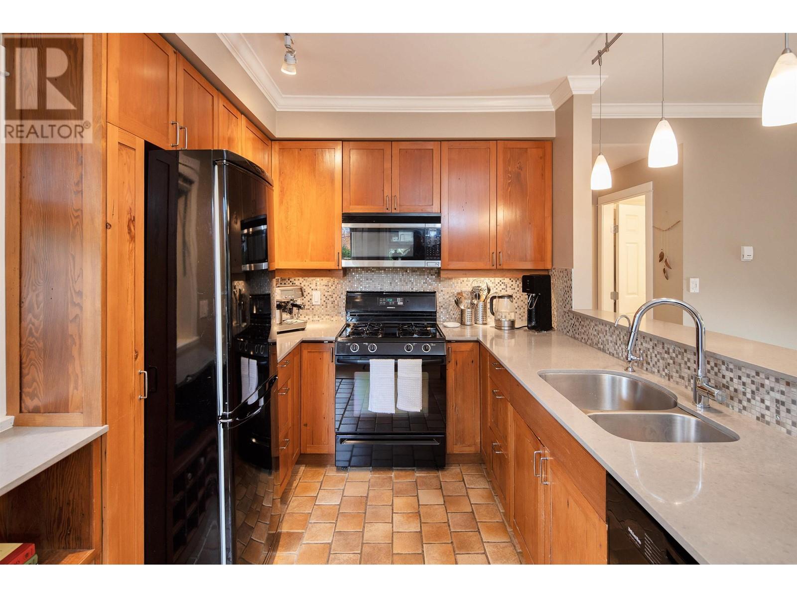 355 W 11th Avenue, Vancouver, British Columbia  V5Y 1T3 - Photo 10 - R2869262