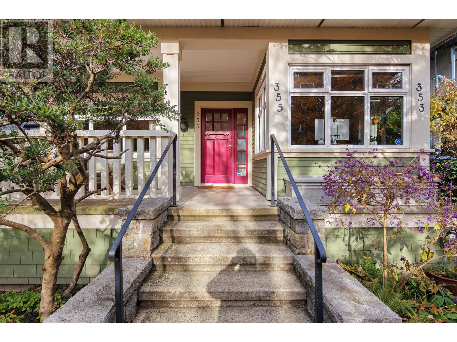 355 W 11th Avenue, Vancouver, British Columbia  V5Y 1T3 - Photo 2 - R2869262