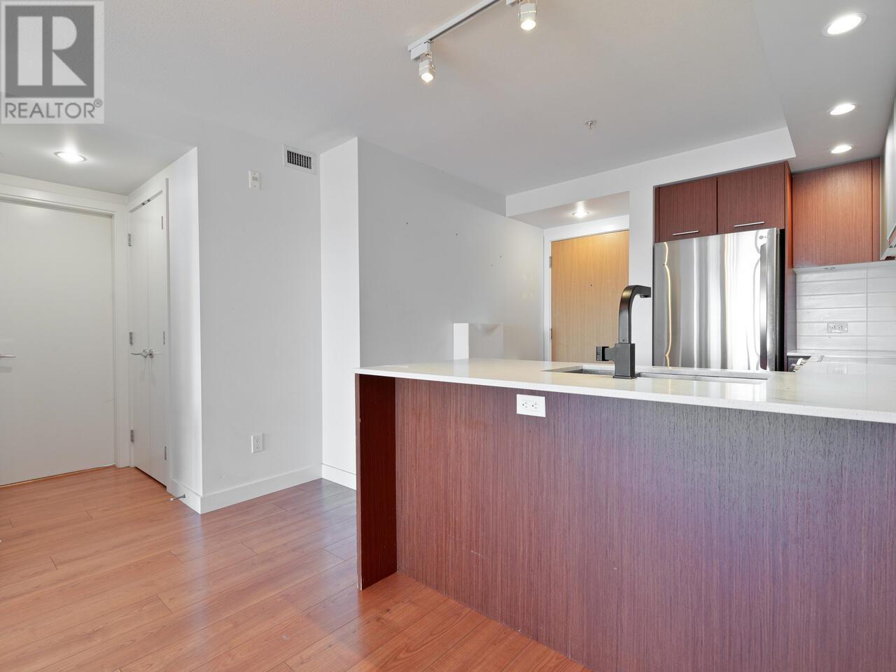 320 221 E 3rd Street, North Vancouver, British Columbia  V7L 0C1 - Photo 6 - R2869304