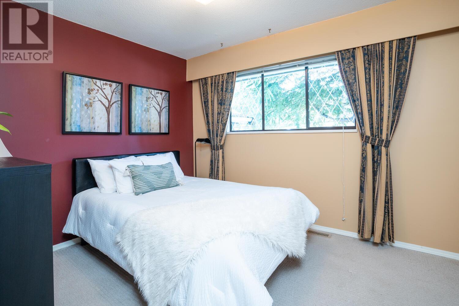 315 54 Street, Delta, British Columbia  V4M 3G6 - Photo 12 - R2869232