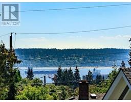 1386 LAWSON AVE, west vancouver, British Columbia