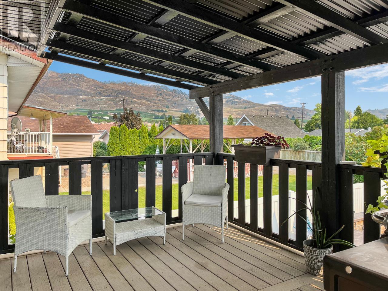 8 WILLOW Crescent Osoyoos