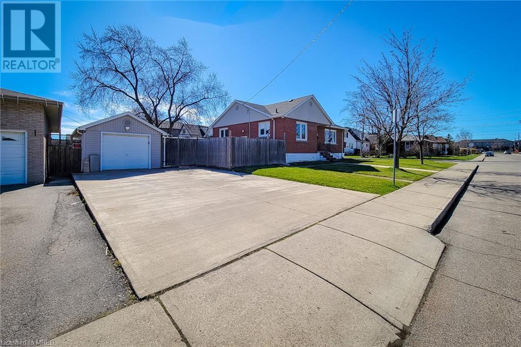 650 Dunn Avenue, Hamilton, Ontario  L8H 6M6 - Photo 2 - 40567861