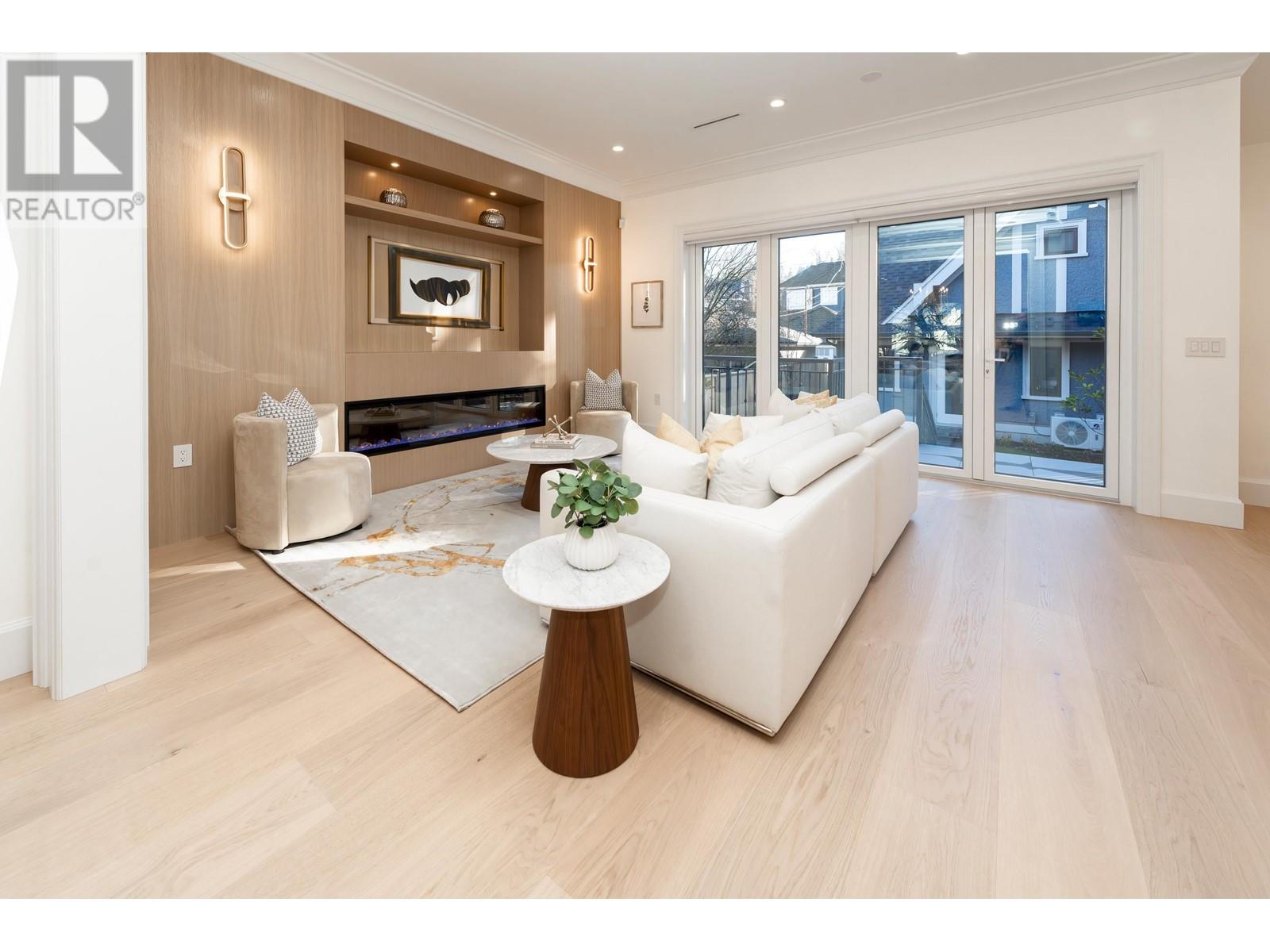 Listing Picture 6 of 32 : 4582 W 14TH AVENUE, Vancouver / 溫哥華 - 魯藝地產 Yvonne Lu Group - MLS Medallion Club Member